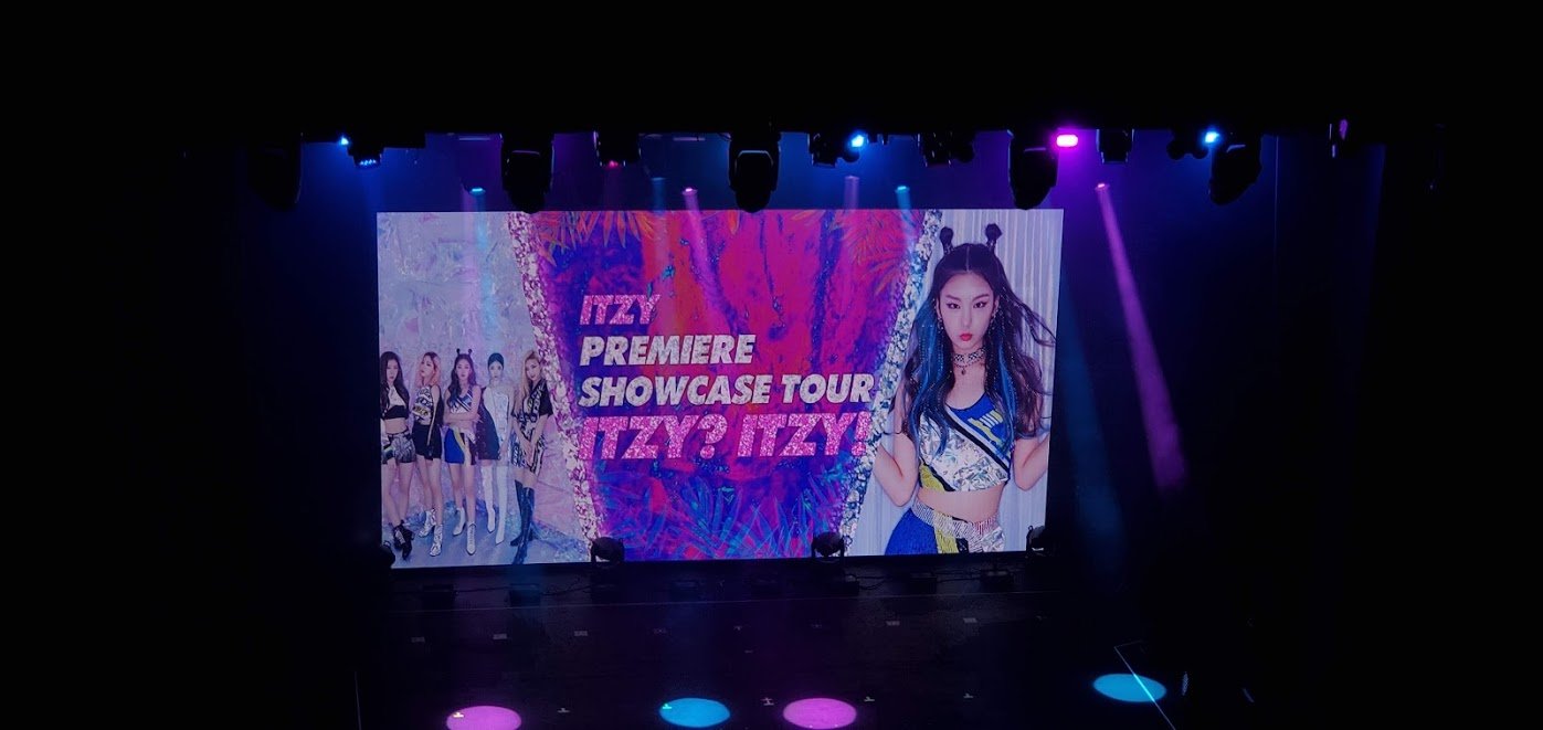 itzy stage