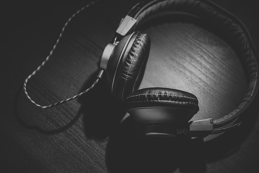 blaz-photo-cZWZjymwI9o-unsplash-1000